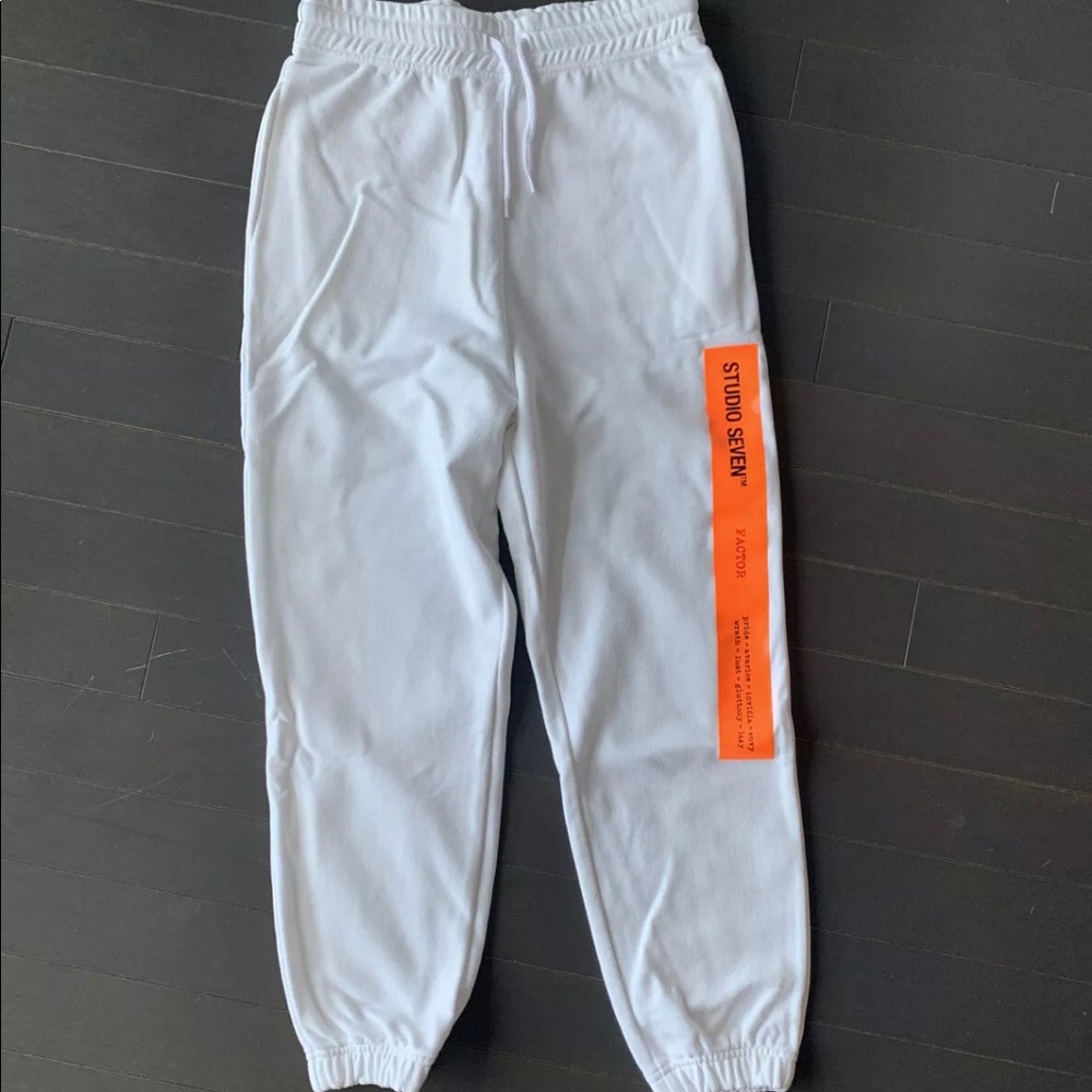 NEW Studio Seven Exclusive Bar Sweatpants